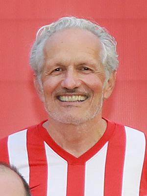 Stefan S.